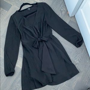 Express simple flowy dress